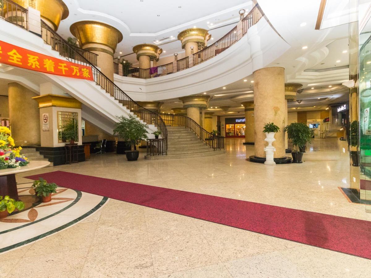 Inestin Shanghai Apt Lujiazui Exteriör bild